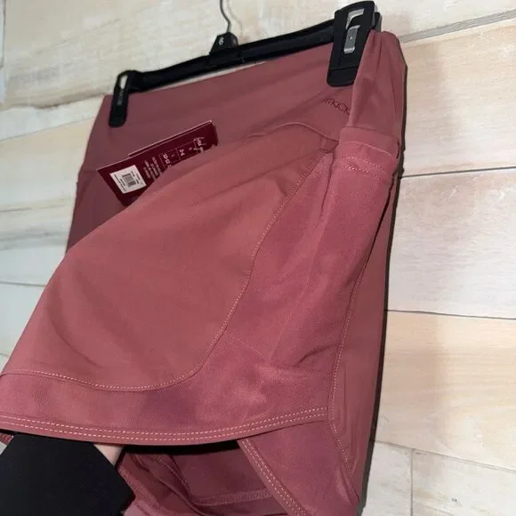 FITKICKS Airlight Track Shorts Pink Size M NWT - Picture 5 of 8